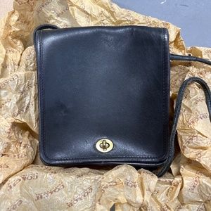Vintage Coach crossbody black leather bag